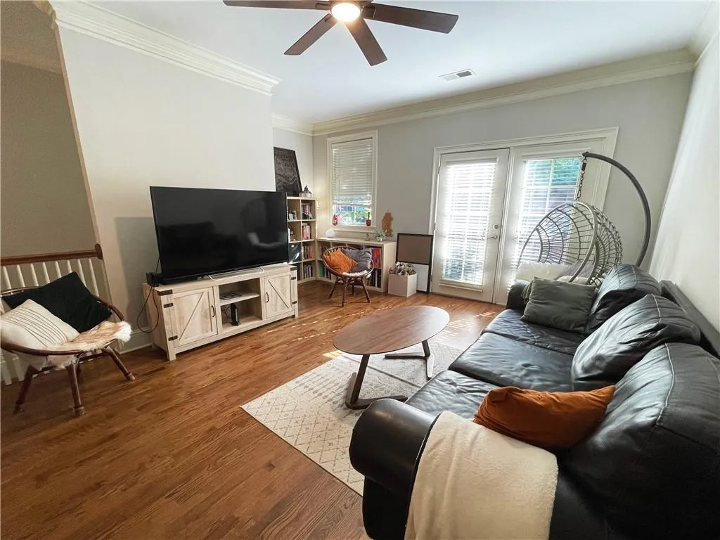5470 Glenridge Park, Atlanta, Georgia 30342, 2 Bedrooms Bedrooms, ,2 BathroomsBathrooms,Residential,Sold,5470 Glenridge Park,6898644