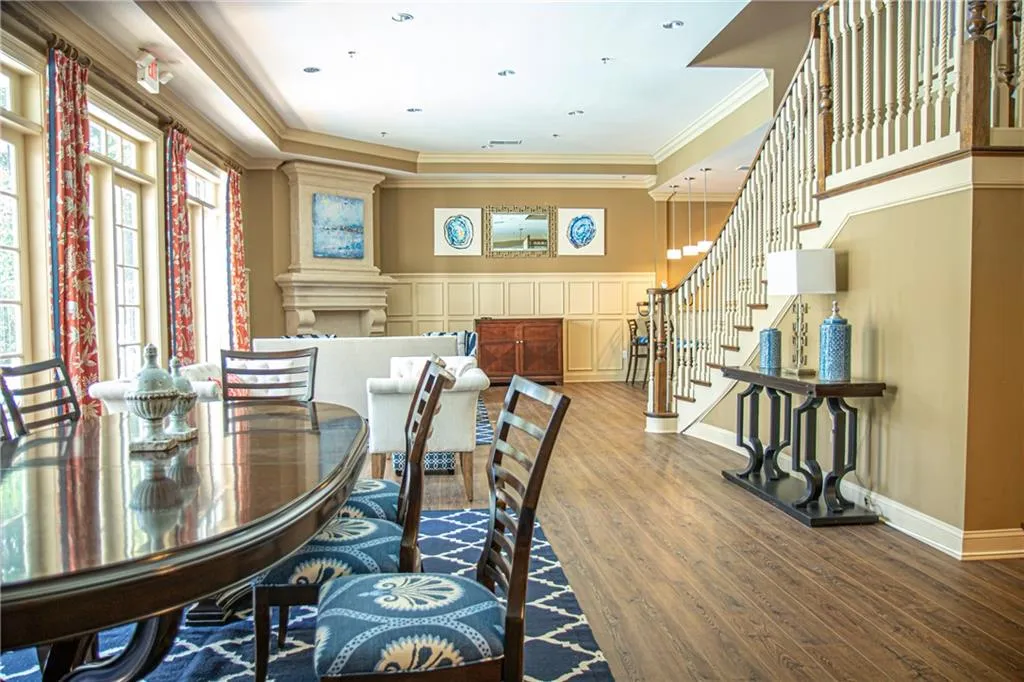 5470 Glenridge Park, Atlanta, Georgia 30342, 2 Bedrooms Bedrooms, ,2 BathroomsBathrooms,Residential,Sold,5470 Glenridge Park,6898644