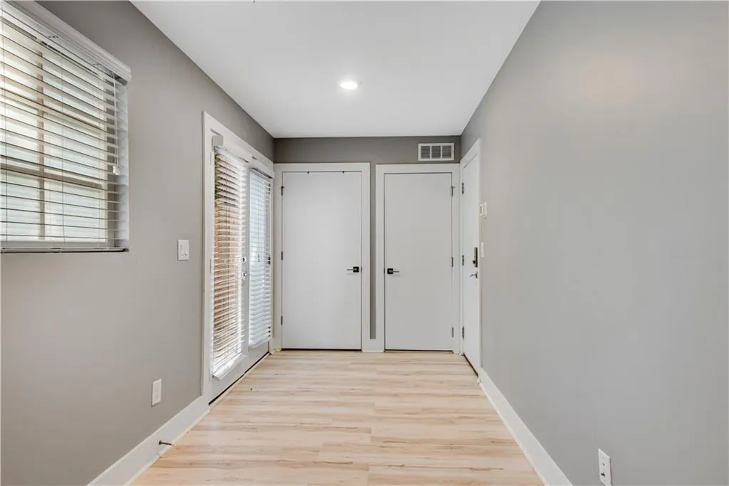 743 Taylor Court, Atlanta, Georgia 30324, 2 Bedrooms Bedrooms, 0 ,2 BathroomsBathrooms,Residential,For Sale,743 Taylor Court,7712317