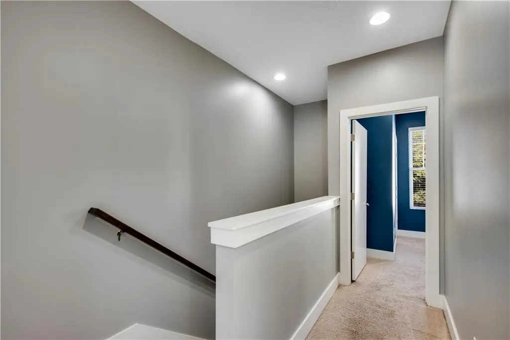 743 Taylor Court, Atlanta, Georgia 30324, 2 Bedrooms Bedrooms, 0 ,2 BathroomsBathrooms,Residential,For Sale,743 Taylor Court,7712317