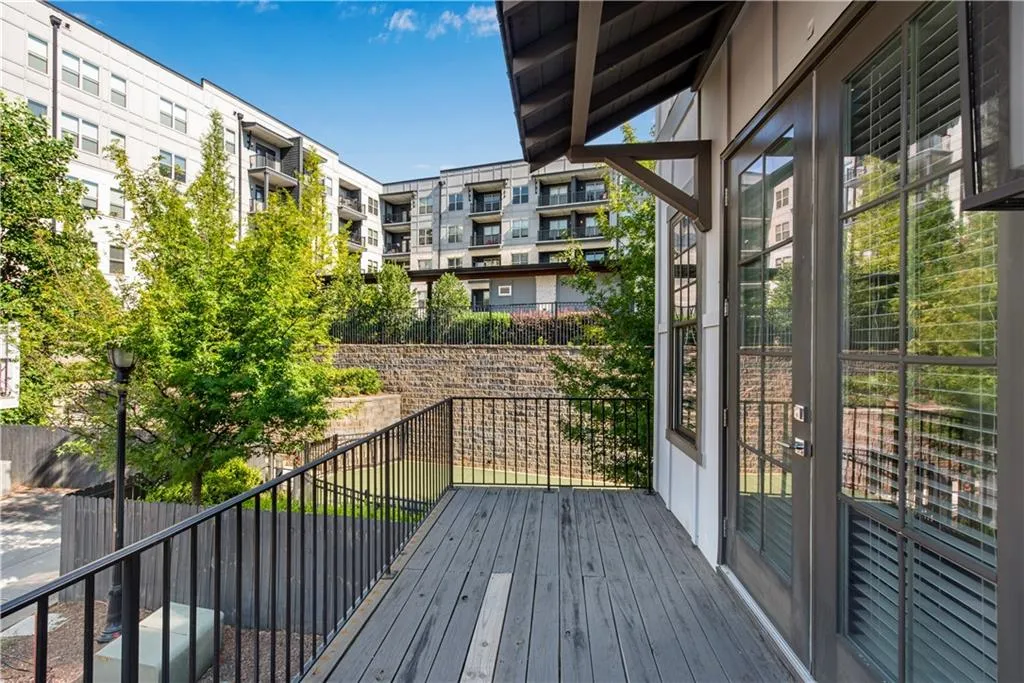 743 Taylor Court, Atlanta, Georgia 30324, 2 Bedrooms Bedrooms, 0 ,2 BathroomsBathrooms,Residential,For Sale,743 Taylor Court,7712317