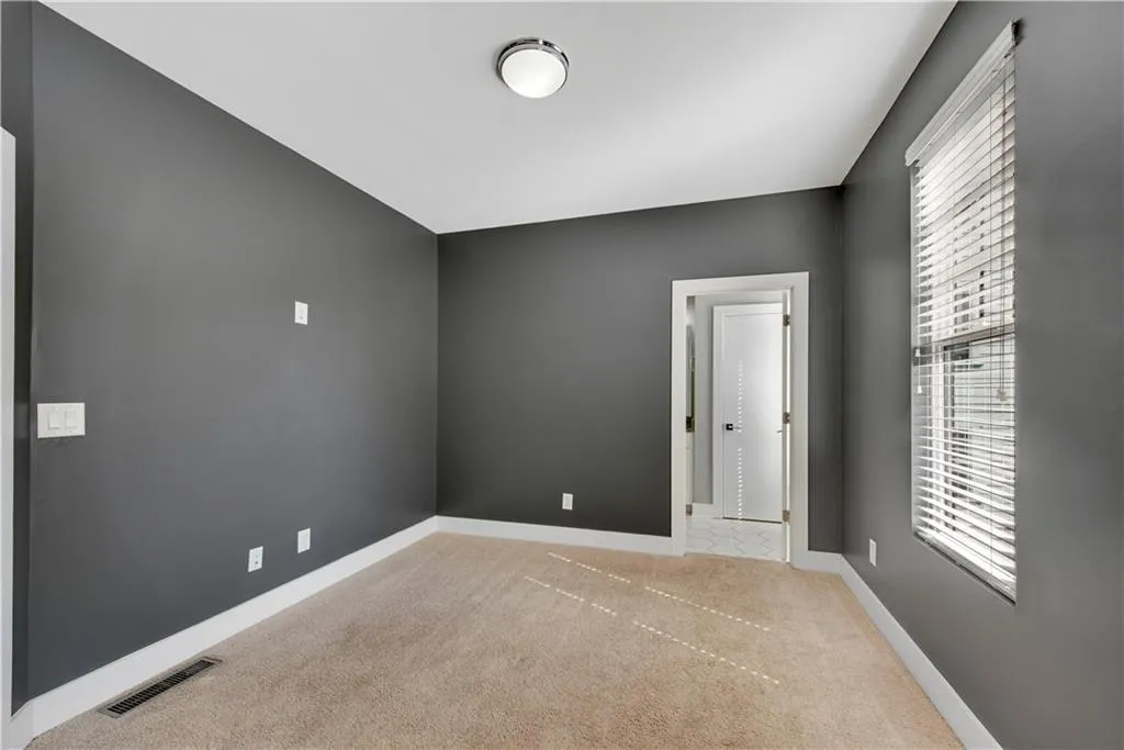 743 Taylor Court, Atlanta, Georgia 30324, 2 Bedrooms Bedrooms, 0 ,2 BathroomsBathrooms,Residential,For Sale,743 Taylor Court,7712317