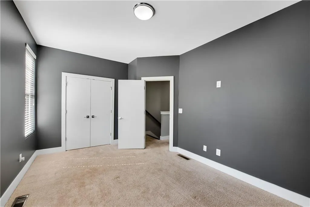 743 Taylor Court, Atlanta, Georgia 30324, 2 Bedrooms Bedrooms, 0 ,2 BathroomsBathrooms,Residential,For Sale,743 Taylor Court,7712317