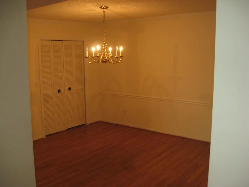 6851 Roswell Road Unit M5, Sandy Springs, Georgia 30328, 3 Bedrooms Bedrooms, ,2 BathroomsBathrooms,Residential,Sold,6851 Roswell Road Unit M5,5851543