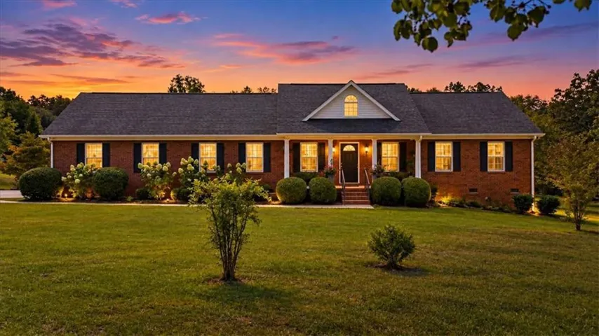 2572 Kingston Highway, Rome, Georgia 30161