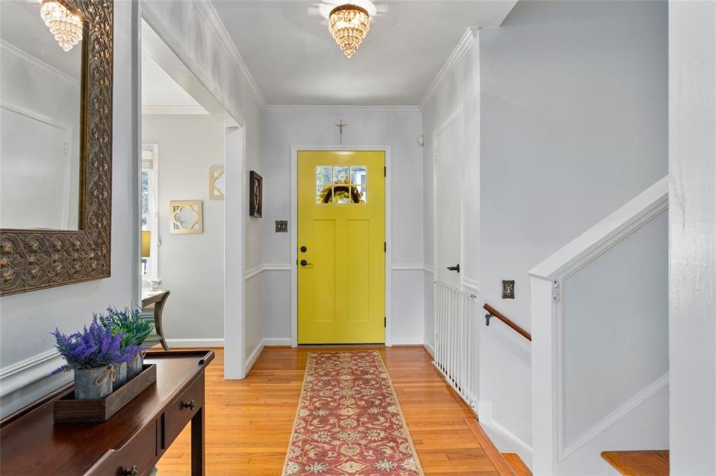 870 Starlight Drive, Atlanta, Georgia 30342, 4 Bedrooms Bedrooms, ,3 BathroomsBathrooms,Residential,Sold,870 Starlight Drive,7321607