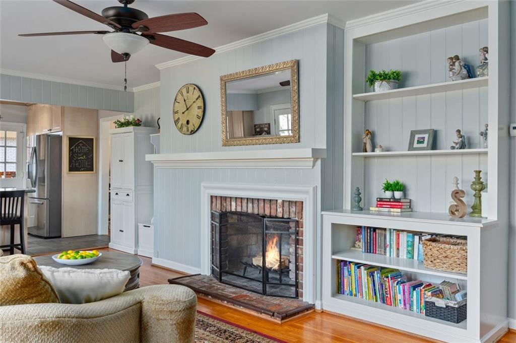 870 Starlight Drive, Atlanta, Georgia 30342, 4 Bedrooms Bedrooms, ,3 BathroomsBathrooms,Residential,Sold,870 Starlight Drive,7321607