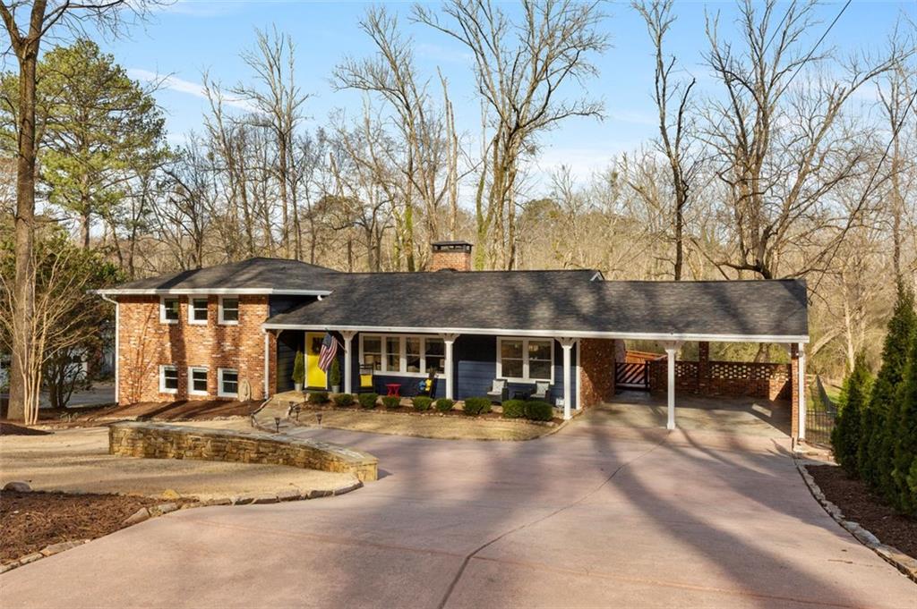 870 Starlight Drive, Atlanta, Georgia 30342, 4 Bedrooms Bedrooms, ,3 BathroomsBathrooms,Residential,Sold,870 Starlight Drive,7321607