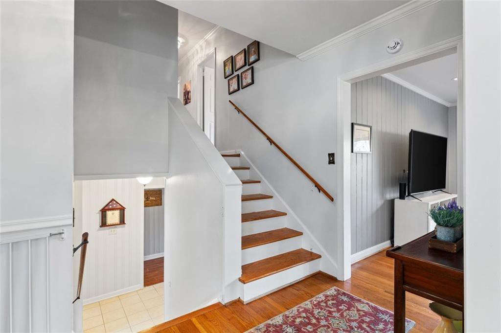 870 Starlight Drive, Atlanta, Georgia 30342, 4 Bedrooms Bedrooms, ,3 BathroomsBathrooms,Residential,Sold,870 Starlight Drive,7321607