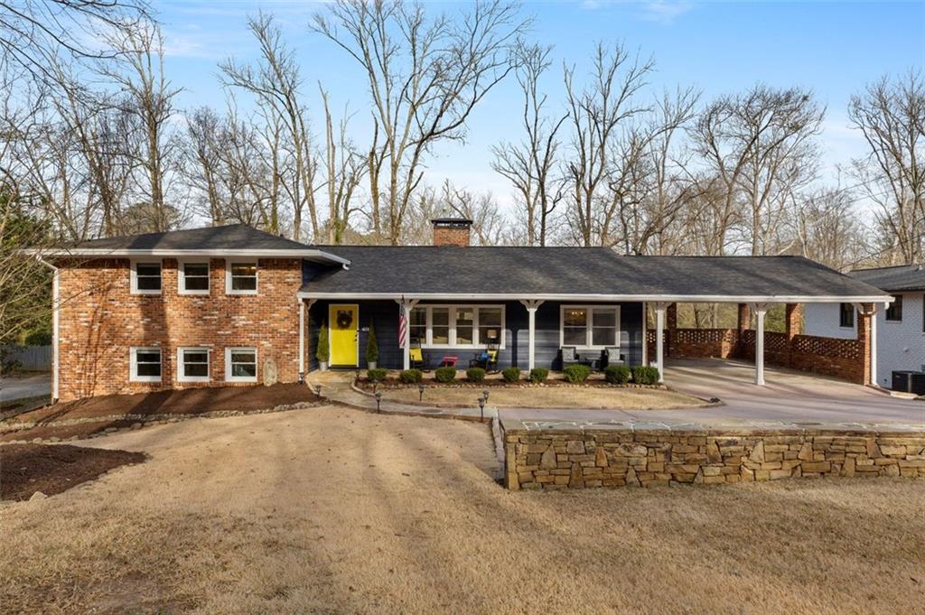 870 Starlight Drive, Atlanta, Georgia 30342, 4 Bedrooms Bedrooms, ,3 BathroomsBathrooms,Residential,Sold,870 Starlight Drive,7321607