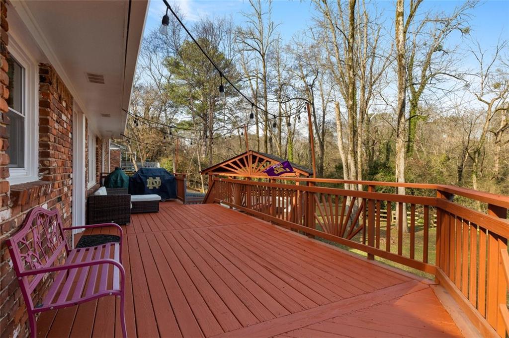 870 Starlight Drive, Atlanta, Georgia 30342, 4 Bedrooms Bedrooms, ,3 BathroomsBathrooms,Residential,Sold,870 Starlight Drive,7321607