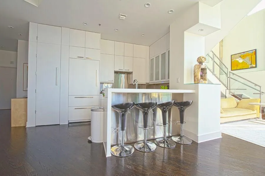 943 Peachtree Street Ne Unit 2011, Atlanta, Georgia 30309, 2 Bedrooms Bedrooms, ,2 BathroomsBathrooms,Residential,Sold,943 Peachtree Street Ne Unit 2011,5690233