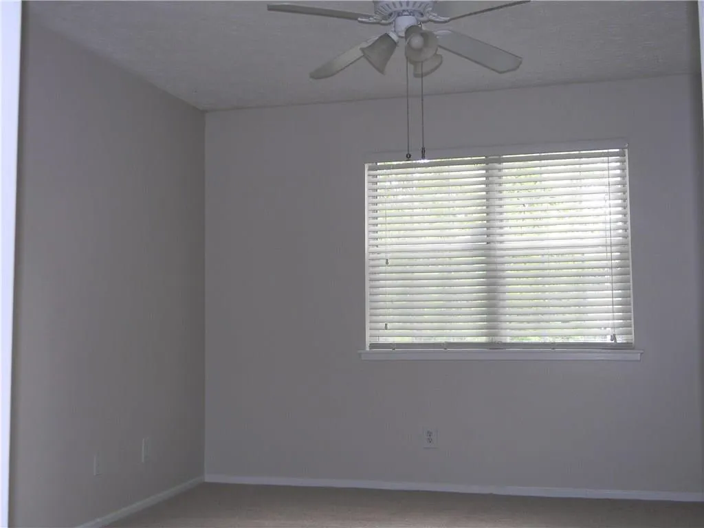 6816 Glenridge Drive Unit J, Sandy Springs, Georgia 30328, 2 Bedrooms Bedrooms, ,2 BathroomsBathrooms,Residential,Sold,6816 Glenridge Drive Unit J,5689358