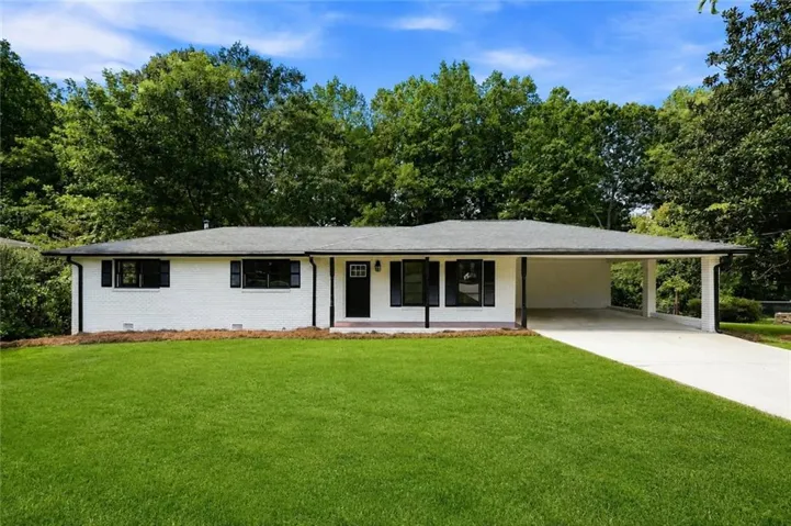 Completely renovated full ranch in ideal location in Douglasville!