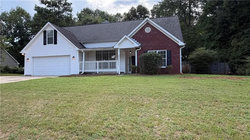 225 Berkshire Pass, Covington, Georgia 30016