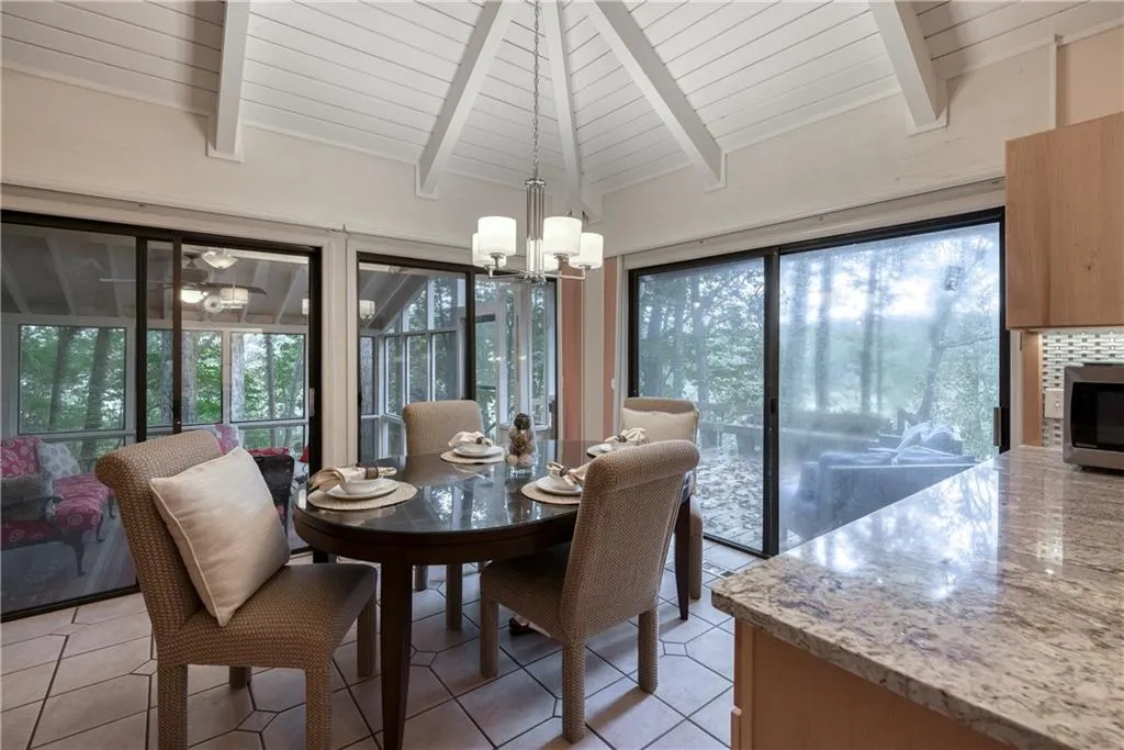 9635 Huntcliff Trace, Atlanta, Georgia 30350, 6 Bedrooms Bedrooms, ,4 BathroomsBathrooms,Residential,Sold,9635 Huntcliff Trace,6948772