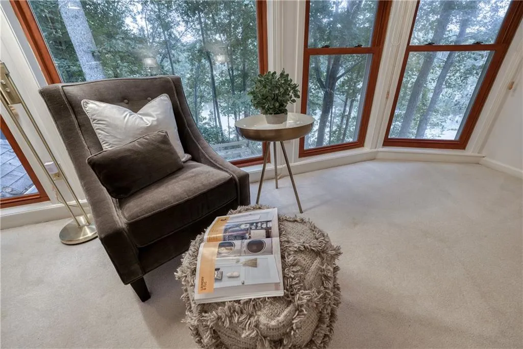 9635 Huntcliff Trace, Atlanta, Georgia 30350, 6 Bedrooms Bedrooms, ,4 BathroomsBathrooms,Residential,Sold,9635 Huntcliff Trace,6948772