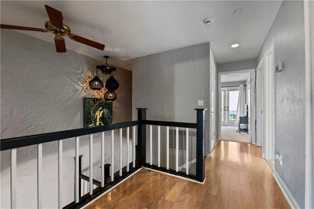 302 Brandywine Circle, Sandy Springs, Georgia 30350, 3 Bedrooms Bedrooms, ,2 BathroomsBathrooms,Residential,Sold,302 Brandywine Circle,7018229