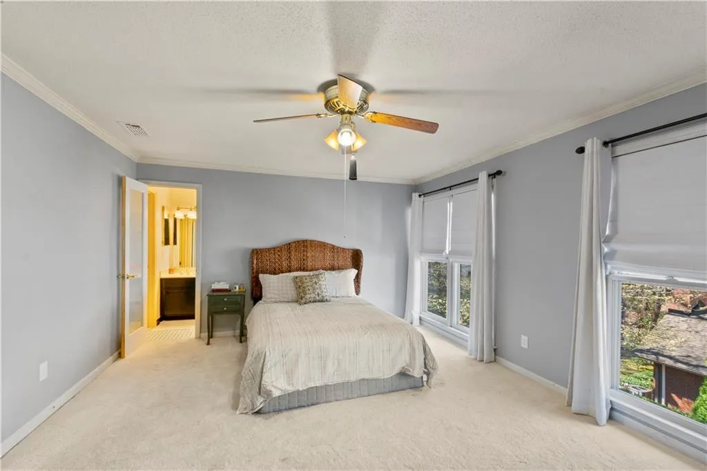 302 Brandywine Circle, Sandy Springs, Georgia 30350, 3 Bedrooms Bedrooms, ,2 BathroomsBathrooms,Residential,Sold,302 Brandywine Circle,7018229