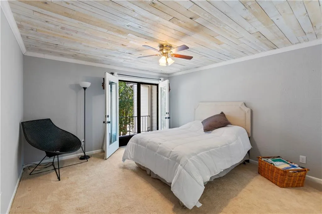 302 Brandywine Circle, Sandy Springs, Georgia 30350, 3 Bedrooms Bedrooms, ,2 BathroomsBathrooms,Residential,Sold,302 Brandywine Circle,7018229