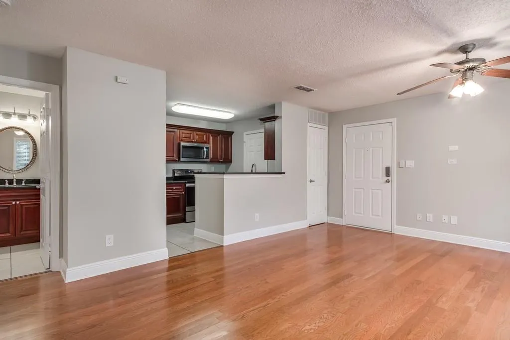 2104 Santa Fe Parkway, Sandy Springs, Georgia 30350, 1 Bedroom Bedrooms, ,1 BathroomBathrooms,Residential,Sold,2104 Santa Fe Parkway,6624133