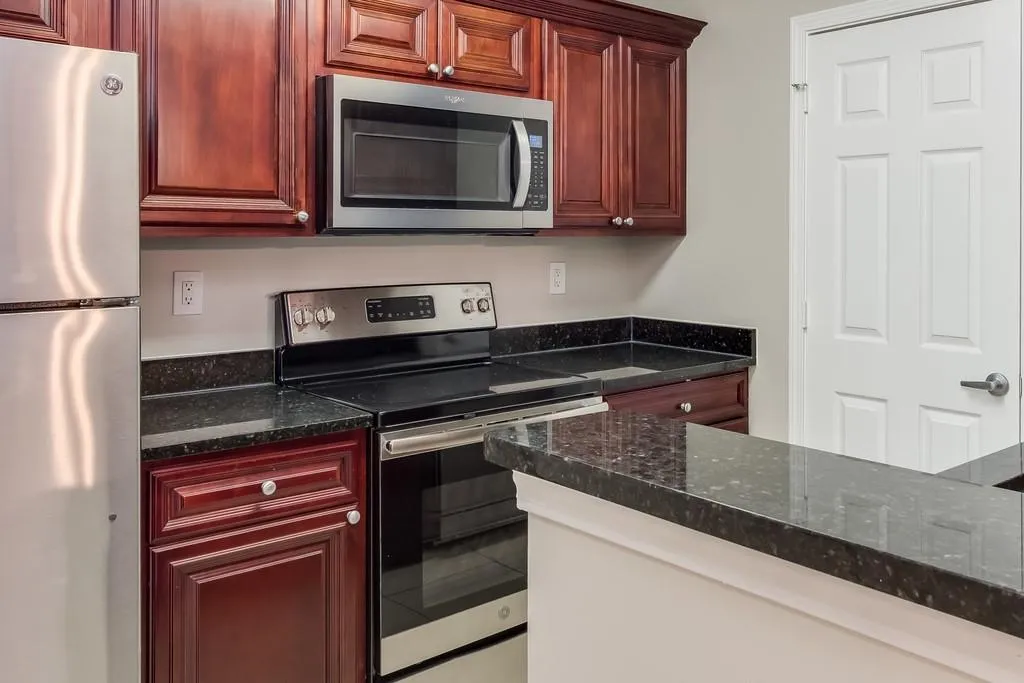 2104 Santa Fe Parkway, Sandy Springs, Georgia 30350, 1 Bedroom Bedrooms, ,1 BathroomBathrooms,Residential,Sold,2104 Santa Fe Parkway,6624133