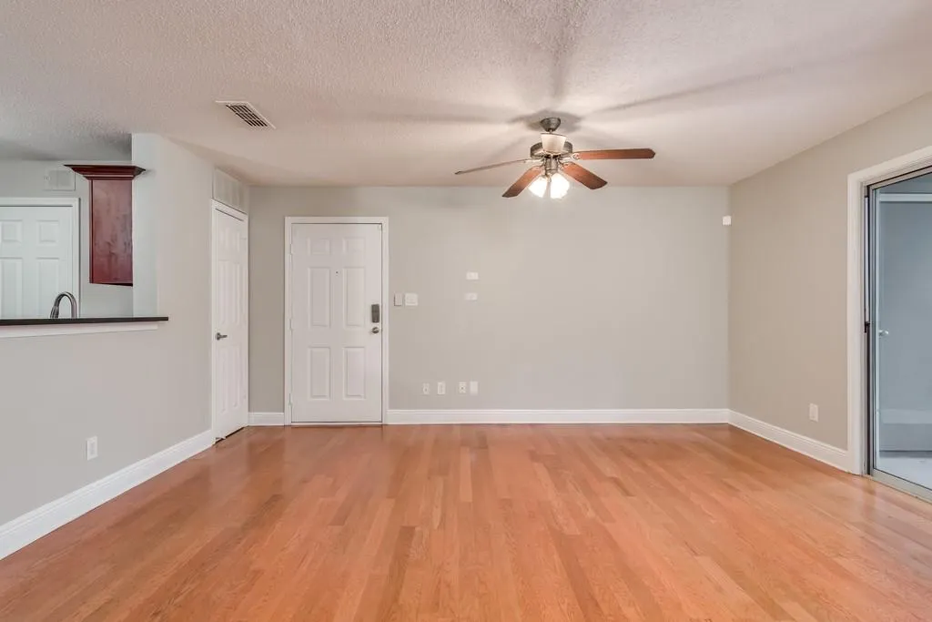 2104 Santa Fe Parkway, Sandy Springs, Georgia 30350, 1 Bedroom Bedrooms, ,1 BathroomBathrooms,Residential,Sold,2104 Santa Fe Parkway,6624133