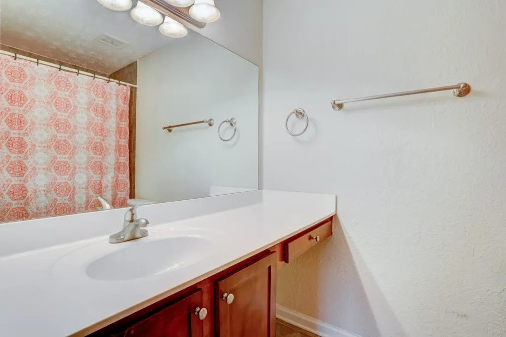 155 N River Drive Unit G, Sandy Springs, Georgia 30350, 2 Bedrooms Bedrooms, ,2 BathroomsBathrooms,Residential,Sold,155 N River Drive Unit G,6698548