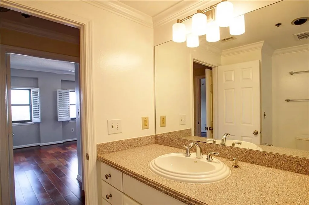 795 Hammond Drive Unit 2201, Sandy Springs, Georgia 30328, 2 Bedrooms Bedrooms, ,2 BathroomsBathrooms,Residential,Sold,795 Hammond Drive Unit 2201,6957433