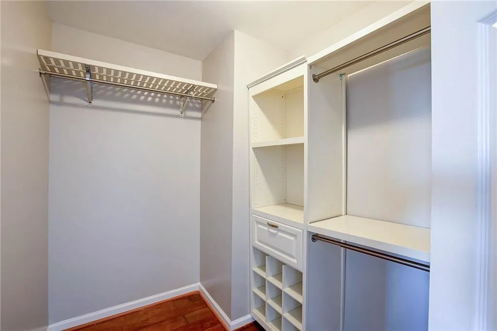 795 Hammond Drive Unit 2201, Sandy Springs, Georgia 30328, 2 Bedrooms Bedrooms, ,2 BathroomsBathrooms,Residential,Sold,795 Hammond Drive Unit 2201,6957433