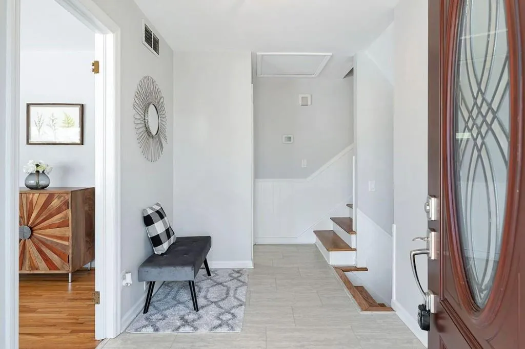 220 River Springs Drive, Sandy Springs, Georgia 30328, 4 Bedrooms Bedrooms, ,3 BathroomsBathrooms,Residential,Sold,220 River Springs Drive,7019546