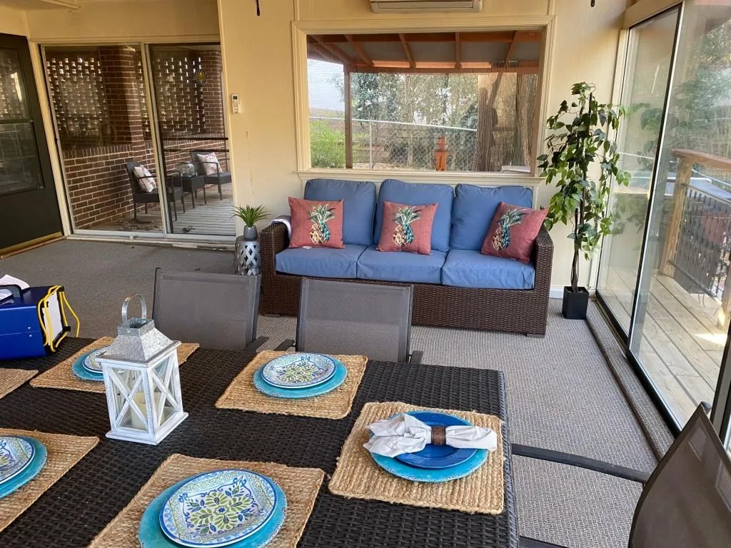 220 River Springs Drive, Sandy Springs, Georgia 30328, 4 Bedrooms Bedrooms, ,3 BathroomsBathrooms,Residential,Sold,220 River Springs Drive,7019546