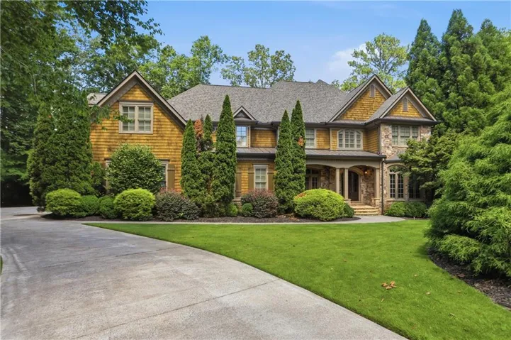 108 Waters Edge Drive, Woodstock, Georgia 30188