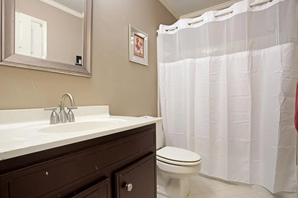 400 Forestgate Court, Sandy Springs, Georgia 30350, 3 Bedrooms Bedrooms, ,2 BathroomsBathrooms,Residential,Sold,400 Forestgate Court,5677115