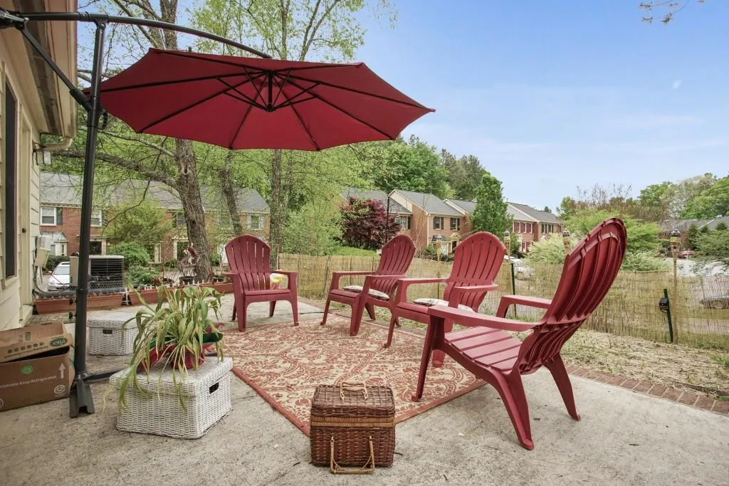 400 Forestgate Court, Sandy Springs, Georgia 30350, 3 Bedrooms Bedrooms, ,2 BathroomsBathrooms,Residential,Sold,400 Forestgate Court,5677115