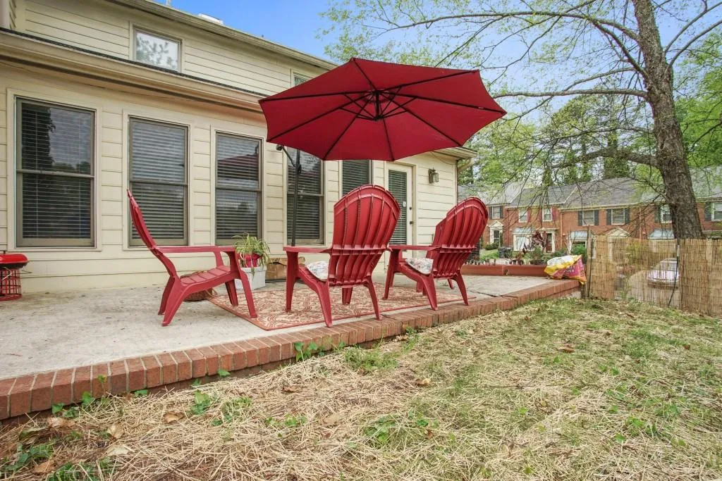 400 Forestgate Court, Sandy Springs, Georgia 30350, 3 Bedrooms Bedrooms, ,2 BathroomsBathrooms,Residential,Sold,400 Forestgate Court,5677115
