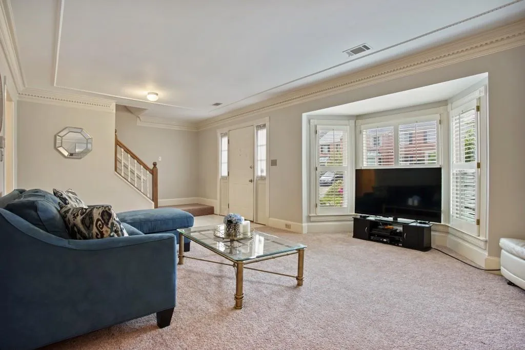 400 Forestgate Court, Sandy Springs, Georgia 30350, 3 Bedrooms Bedrooms, ,2 BathroomsBathrooms,Residential,Sold,400 Forestgate Court,5677115