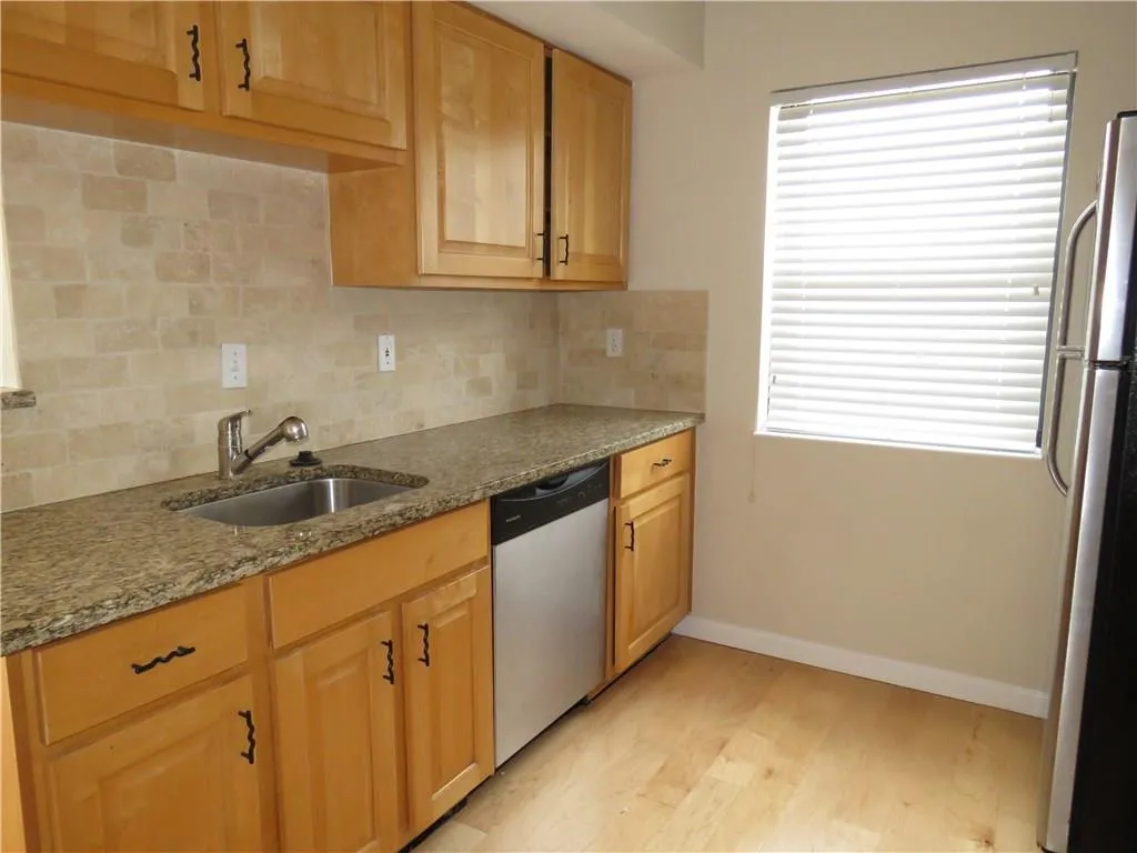 795 Hammond Drive Unit 912, Sandy Springs, Georgia 30328, 1 Bedroom Bedrooms, ,1 BathroomBathrooms,Residential,Sold,795 Hammond Drive Unit 912,5832947