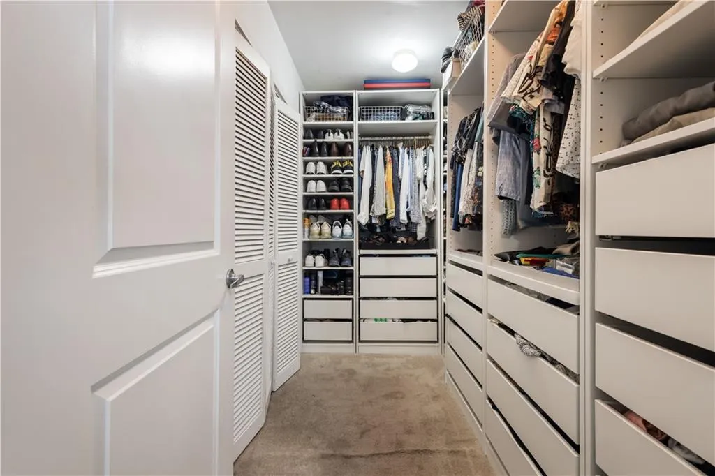 250 Pharr Road Ne Unit 1116, Atlanta, Georgia 30305, 1 Bedroom Bedrooms, ,1 BathroomBathrooms,Residential,For Sale,250 Pharr Road Ne Unit 1116,7623963