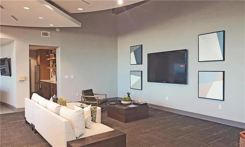 250 Pharr Road Ne Unit 1116, Atlanta, Georgia 30305, 1 Bedroom Bedrooms, ,1 BathroomBathrooms,Residential,For Sale,250 Pharr Road Ne Unit 1116,7623963