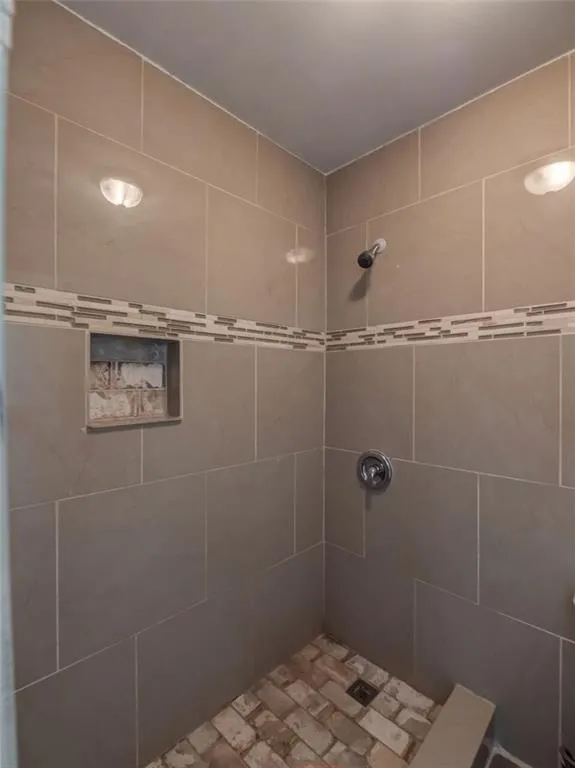 6520 Roswell Road Unit 33, Atlanta, Georgia 30328, 3 Bedrooms Bedrooms, ,2 BathroomsBathrooms,Residential,Sold,6520 Roswell Road Unit 33,6092622