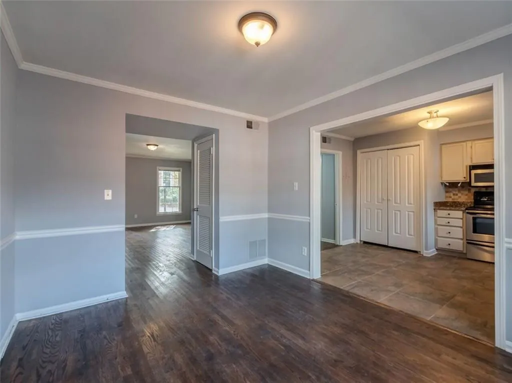 6520 Roswell Road Unit 33, Atlanta, Georgia 30328, 3 Bedrooms Bedrooms, ,2 BathroomsBathrooms,Residential,Sold,6520 Roswell Road Unit 33,6092622