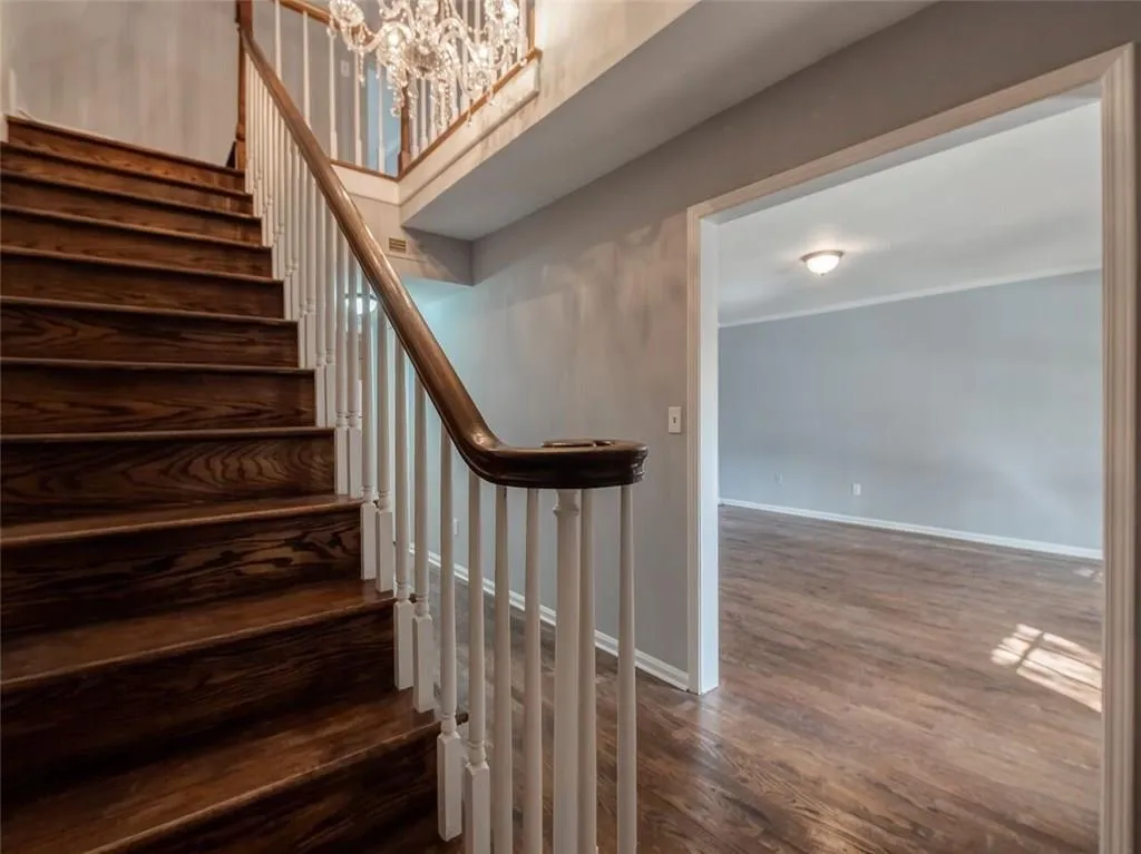 6520 Roswell Road Unit 33, Atlanta, Georgia 30328, 3 Bedrooms Bedrooms, ,2 BathroomsBathrooms,Residential,Sold,6520 Roswell Road Unit 33,6092622