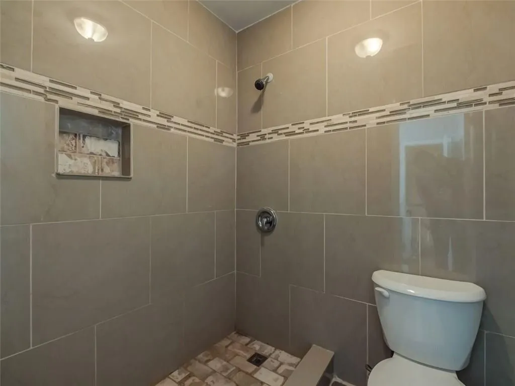 6520 Roswell Road Unit 33, Atlanta, Georgia 30328, 3 Bedrooms Bedrooms, ,2 BathroomsBathrooms,Residential,Sold,6520 Roswell Road Unit 33,6092622