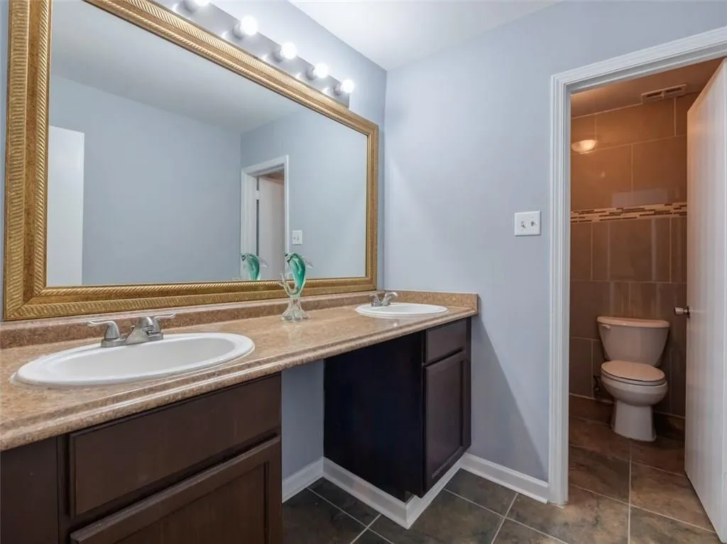 6520 Roswell Road Unit 33, Atlanta, Georgia 30328, 3 Bedrooms Bedrooms, ,2 BathroomsBathrooms,Residential,Sold,6520 Roswell Road Unit 33,6092622