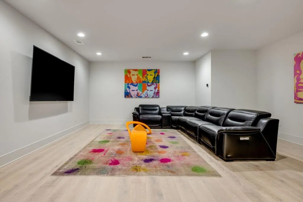 1845 Spalding Drive, Sandy Springs, Georgia 30350, 6 Bedrooms Bedrooms, ,6 BathroomsBathrooms,Residential,Sold,1845 Spalding Drive,7040385