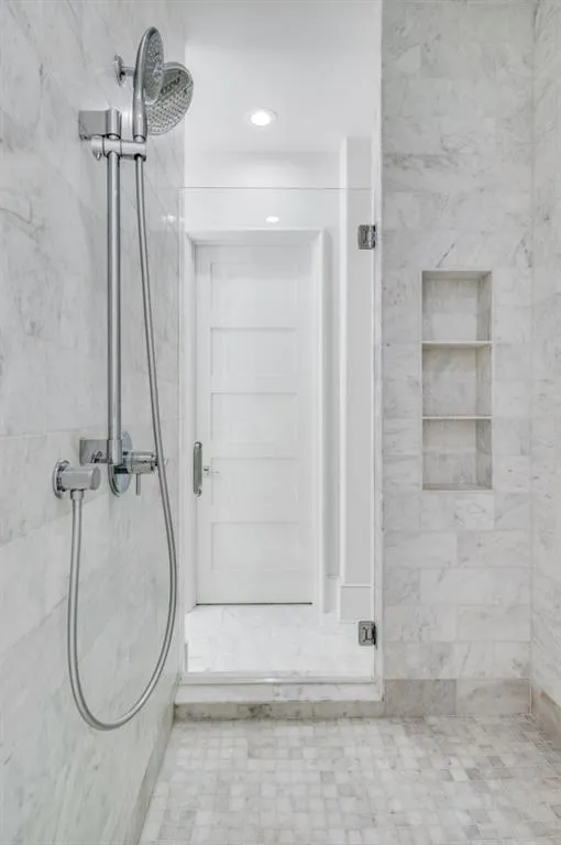 1845 Spalding Drive, Sandy Springs, Georgia 30350, 6 Bedrooms Bedrooms, ,6 BathroomsBathrooms,Residential,Sold,1845 Spalding Drive,7040385