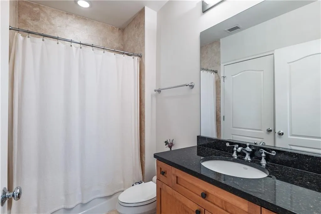 2828 Peachtree Road Nw Unit 1501, Atlanta, Georgia 30305, 2 Bedrooms Bedrooms, ,2 BathroomsBathrooms,Residential,For Sale,2828 Peachtree Road Nw Unit 1501,7576121