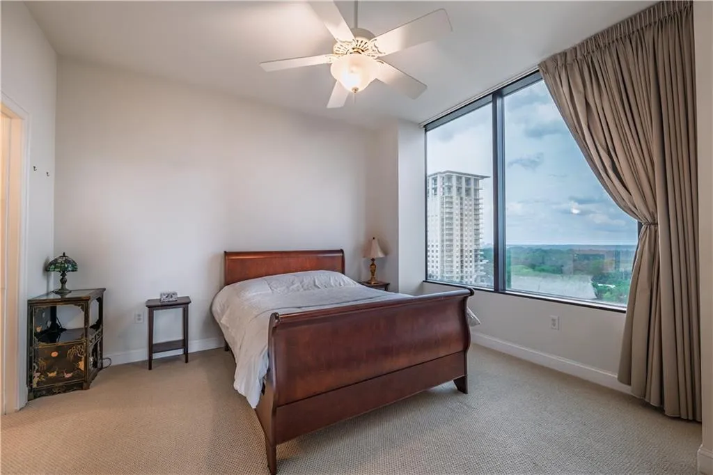 2828 Peachtree Road Nw Unit 1501, Atlanta, Georgia 30305, 2 Bedrooms Bedrooms, ,2 BathroomsBathrooms,Residential,For Sale,2828 Peachtree Road Nw Unit 1501,7576121