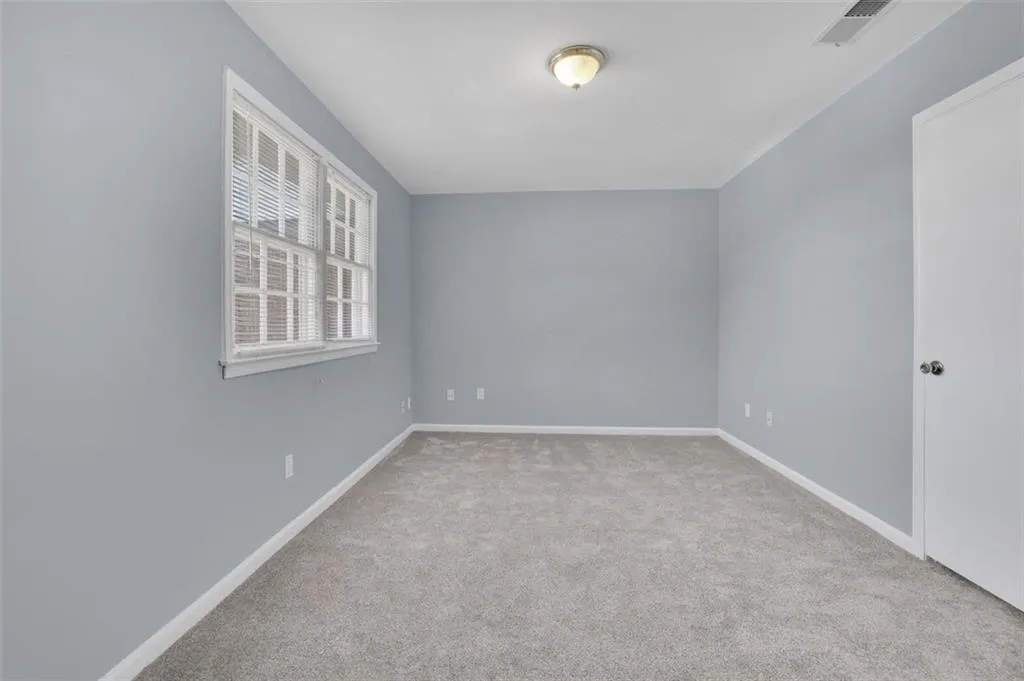 6520 Roswell Road Unit 77, Atlanta, Georgia 30328, 2 Bedrooms Bedrooms, ,1 BathroomBathrooms,Residential,Sold,6520 Roswell Road Unit 77,7429605